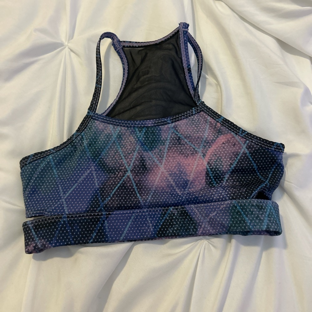 Youth girls M(8-10) Zella sports bra
worn once